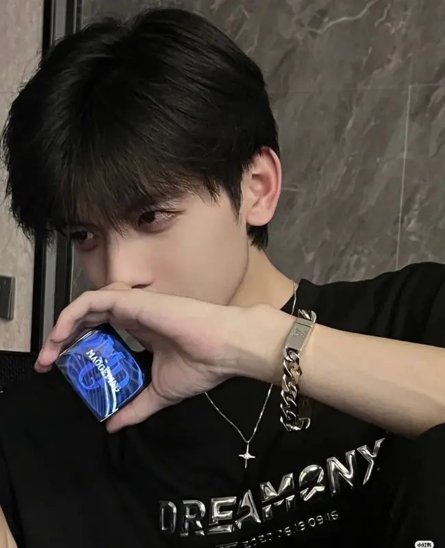 Bộ sưu tập avatar TikTok đẹp, độc, chất giúp bạn nổi bật