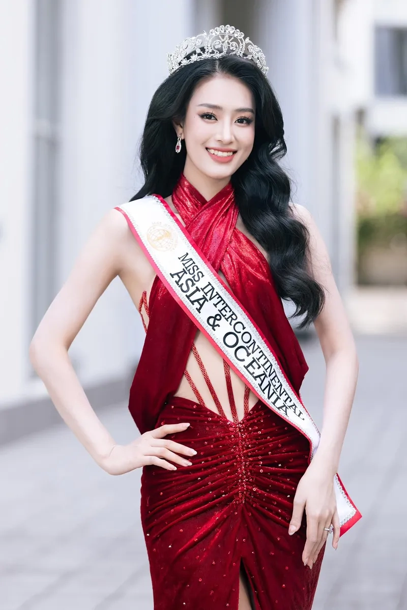 Bùi Khánh Linh thi Hoa hậu Liên lục địa với màn thể hiện đầy bùng nổ