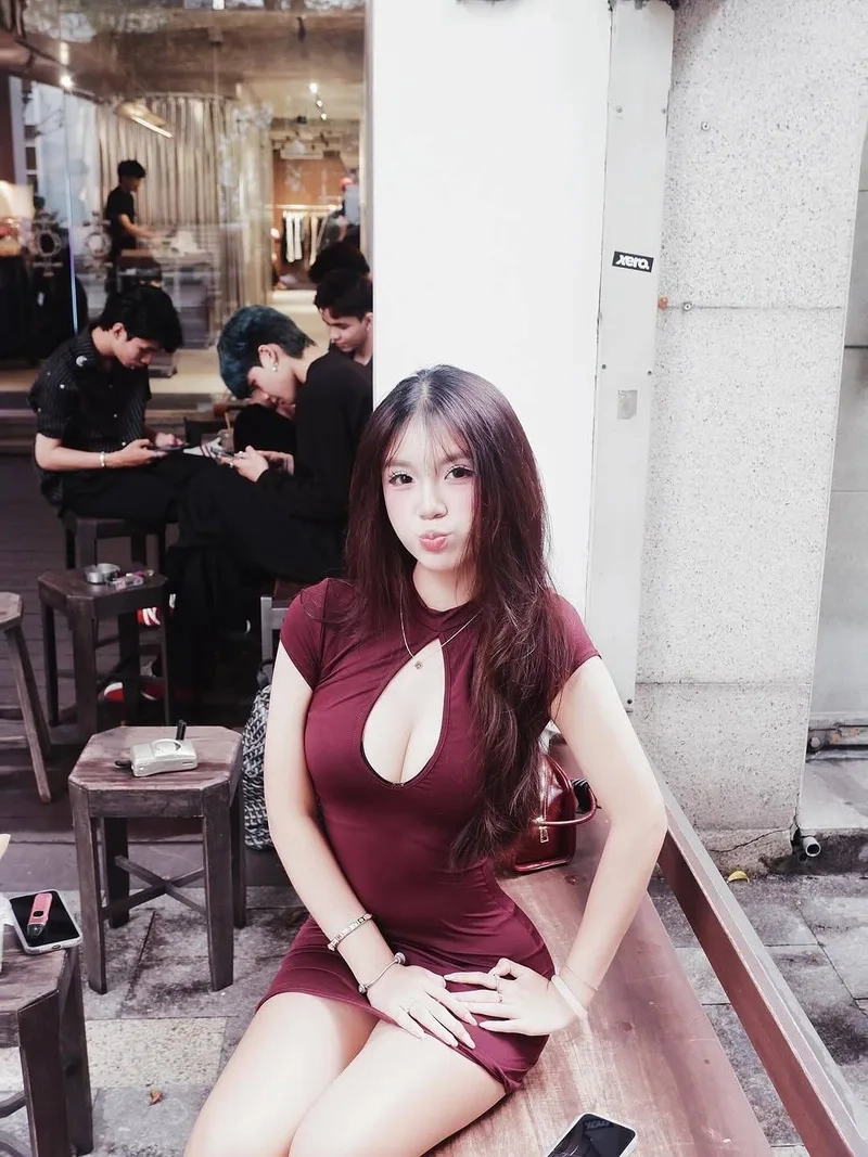 Cập nhật bộ sưu tập hot với Bộ sưu tập hình ảnh gái k7 đeo kính