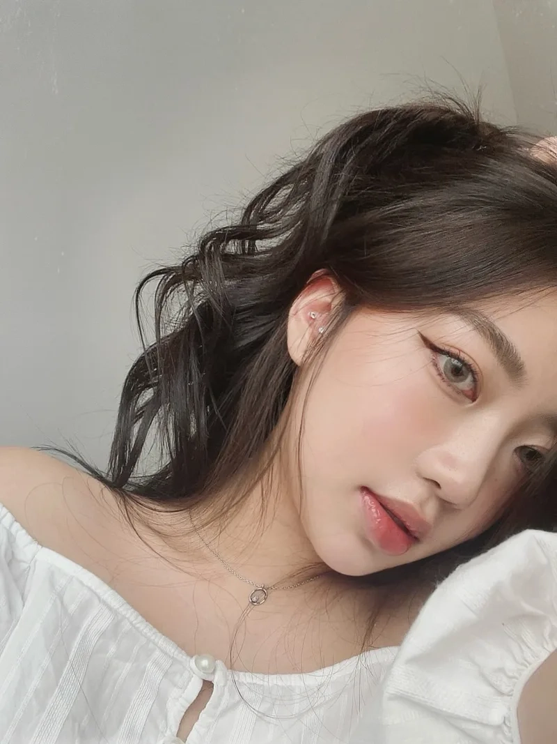 Đơn giản mà cuốn hút với ảnh gái xinh bình thường