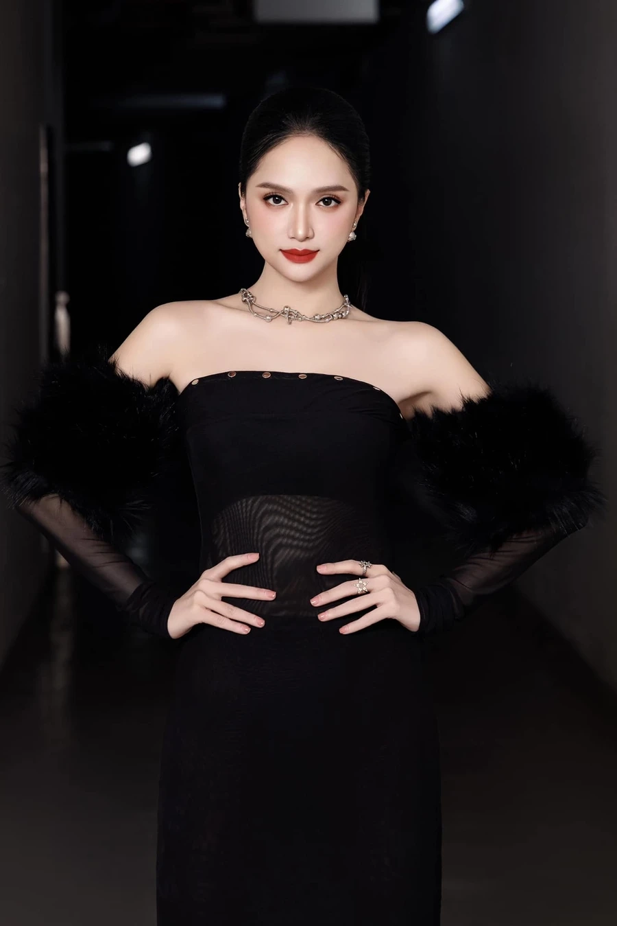 Hoa hậu chuyển giới Hương Giang có chồng chưa? Câu hỏi vẫn gây sự tò mò.