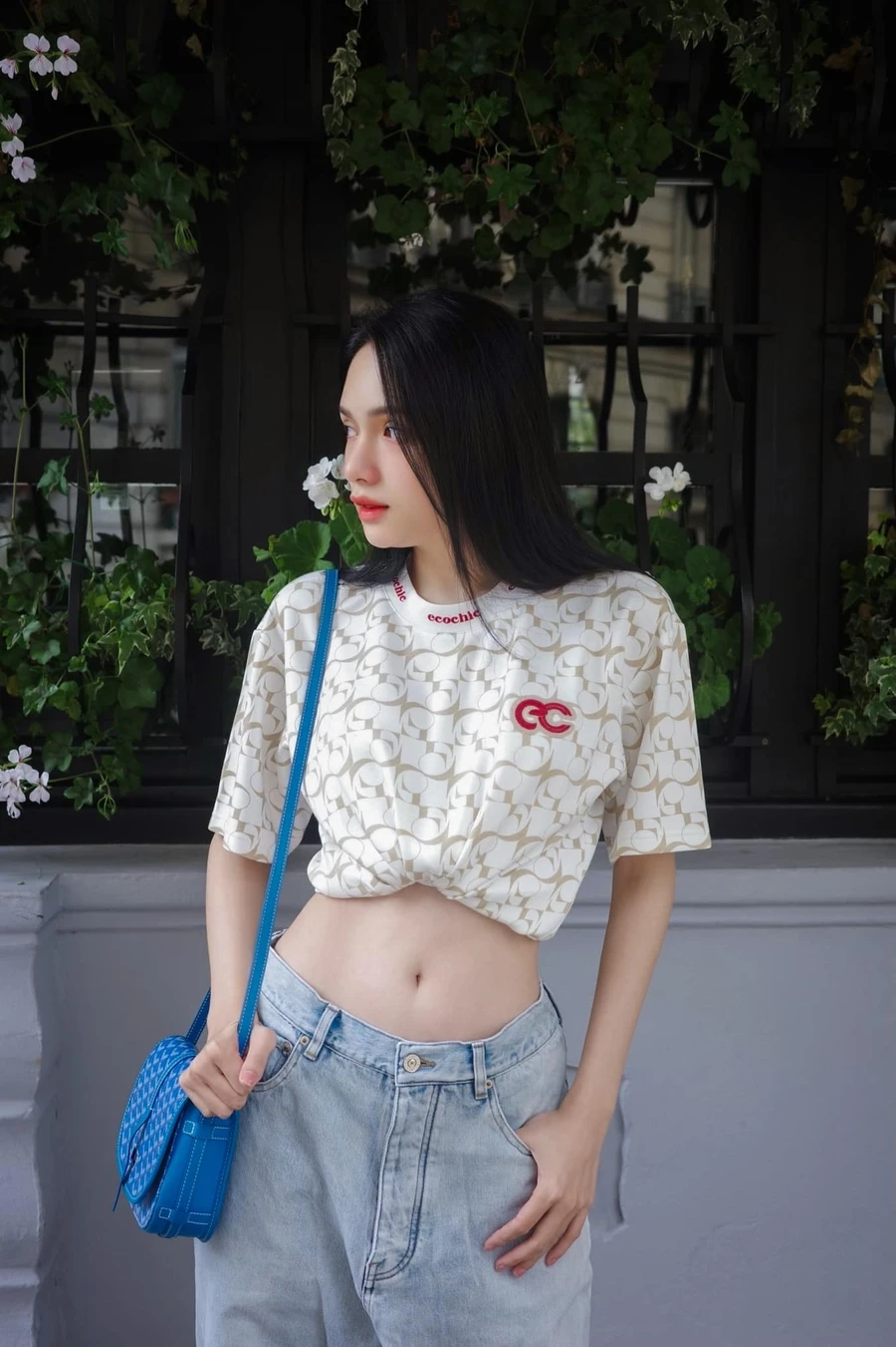 Hoa hậu Hương Giang luôn là niềm tự hào của cộng đồng.