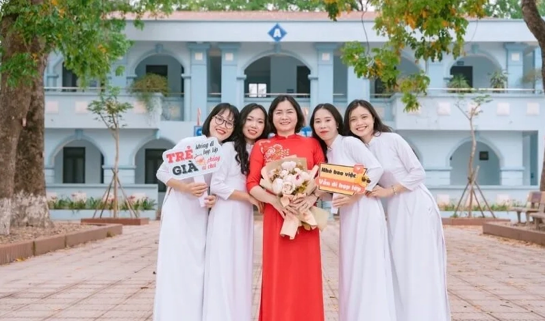 Họp Lớp 20 Năm: Stt Tri Ân Ký Ức, Nơi Tình Bạn Vượt Thời Gian