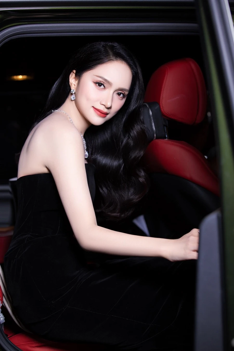 Hương Giang idol hoa hậu chuyển giới luôn là hình mẫu cho nhiều người.