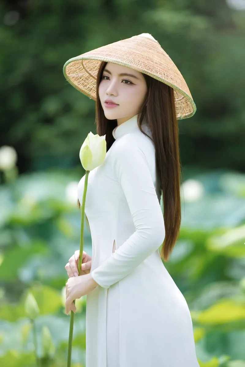 Khám phá nét duyên dáng của Gái mặc áo dài đẹp