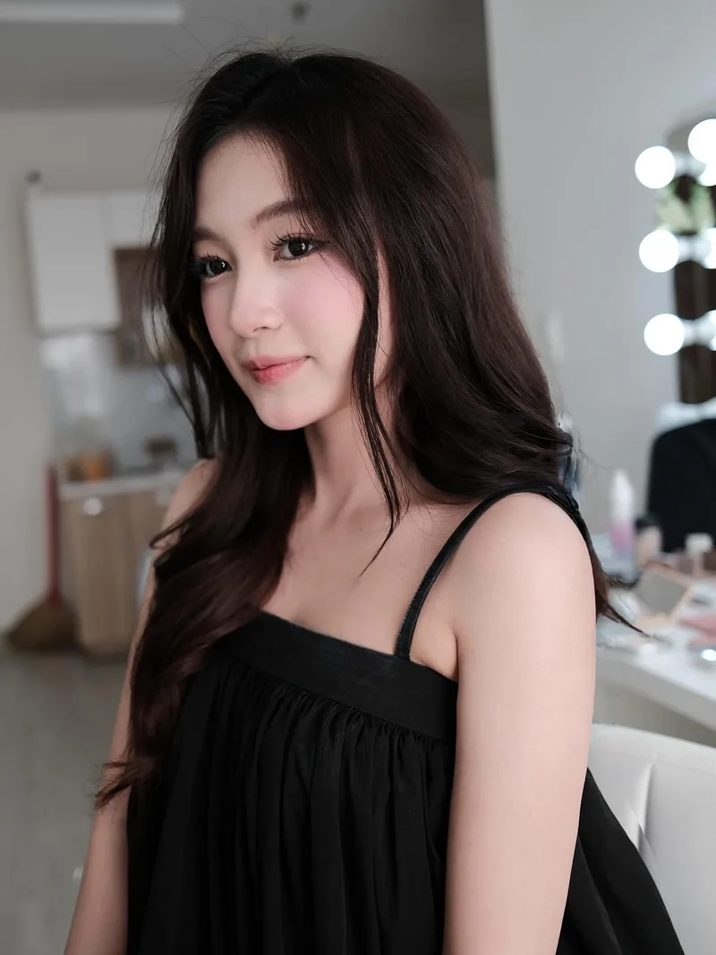 Ngắm bộ Tải hình nền gái đẹp cho điện thoại miễn phí hôm nay