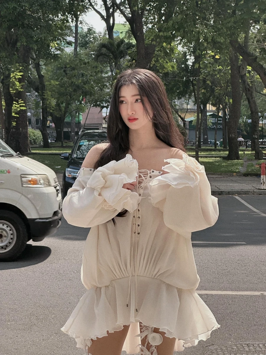 Phương Nhi là á hậu gì? Tiểu sử và danh hiệu đầy tự hào.