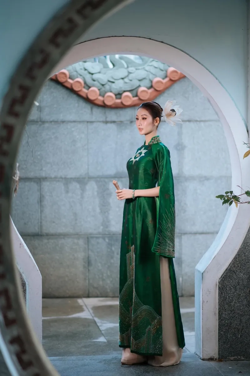 Tổng hợp ảnh Võ Lê Quế Anh xinh đẹp và thần thái cuốn hút